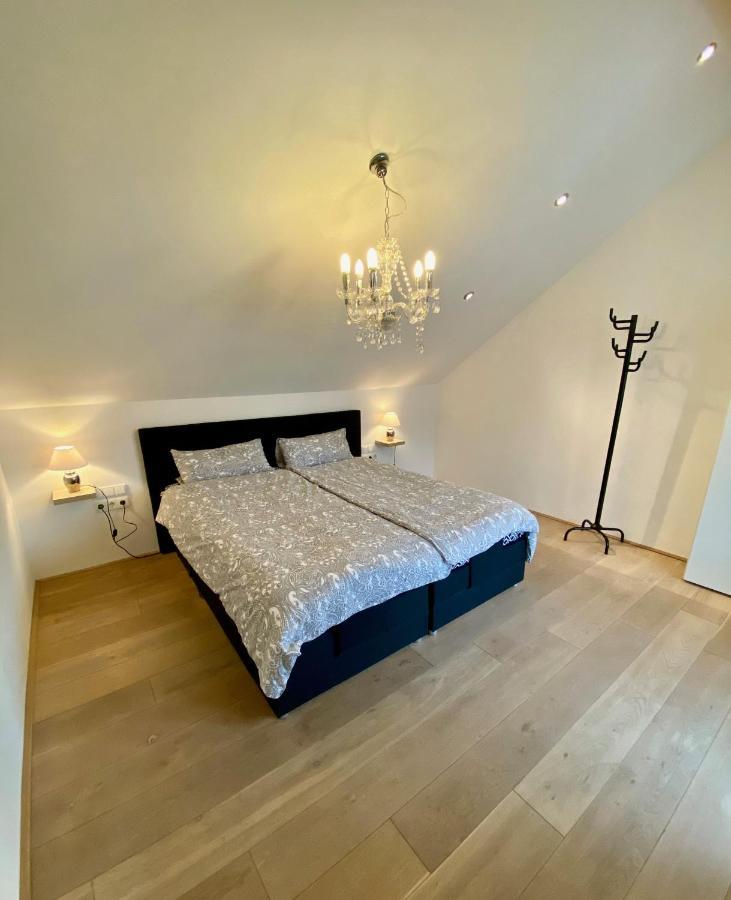 Luxurioeses Studio Im Zentrum, Balkon, Kamin, Klima Appartement Ravensburg Buitenkant foto